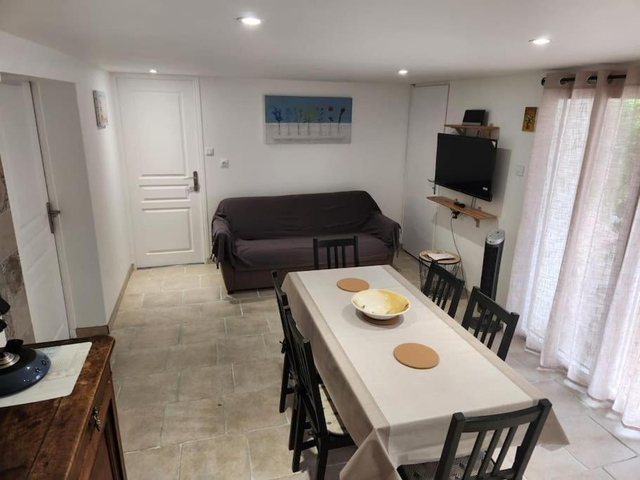 L'Etape Mediterraneenne Logement 4-6 Personnes Avec Parking Prive Sauvian Buitenkant foto