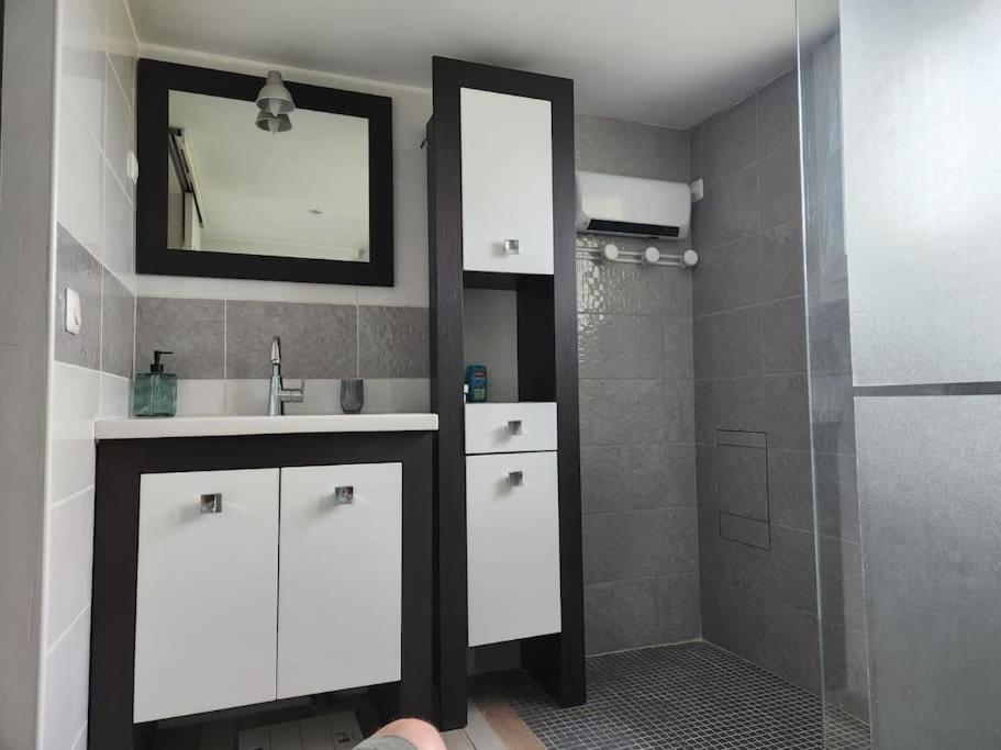 L'Etape Mediterraneenne Logement 4-6 Personnes Avec Parking Prive Sauvian Buitenkant foto
